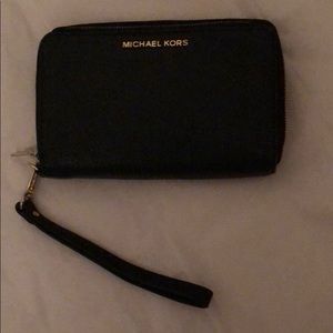 ❗️Authentic Michael Kors❗️wristlet / wallet